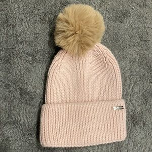 NWOT Steve Madden Beanie